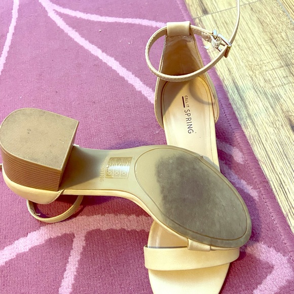 Call it Spring Sandals - Picture 2 of 2